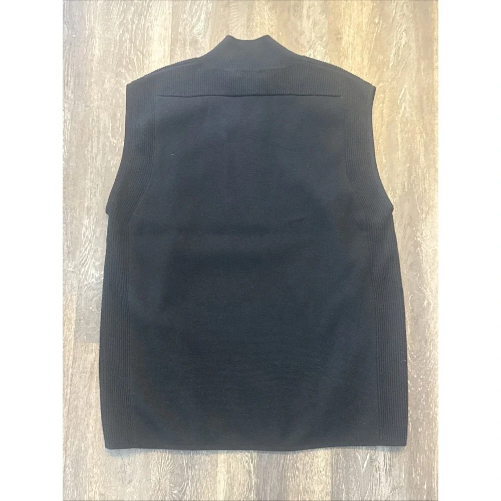 J. Lindeberg Men's Large Patch Knitted Vest Black/ Yellow NWT